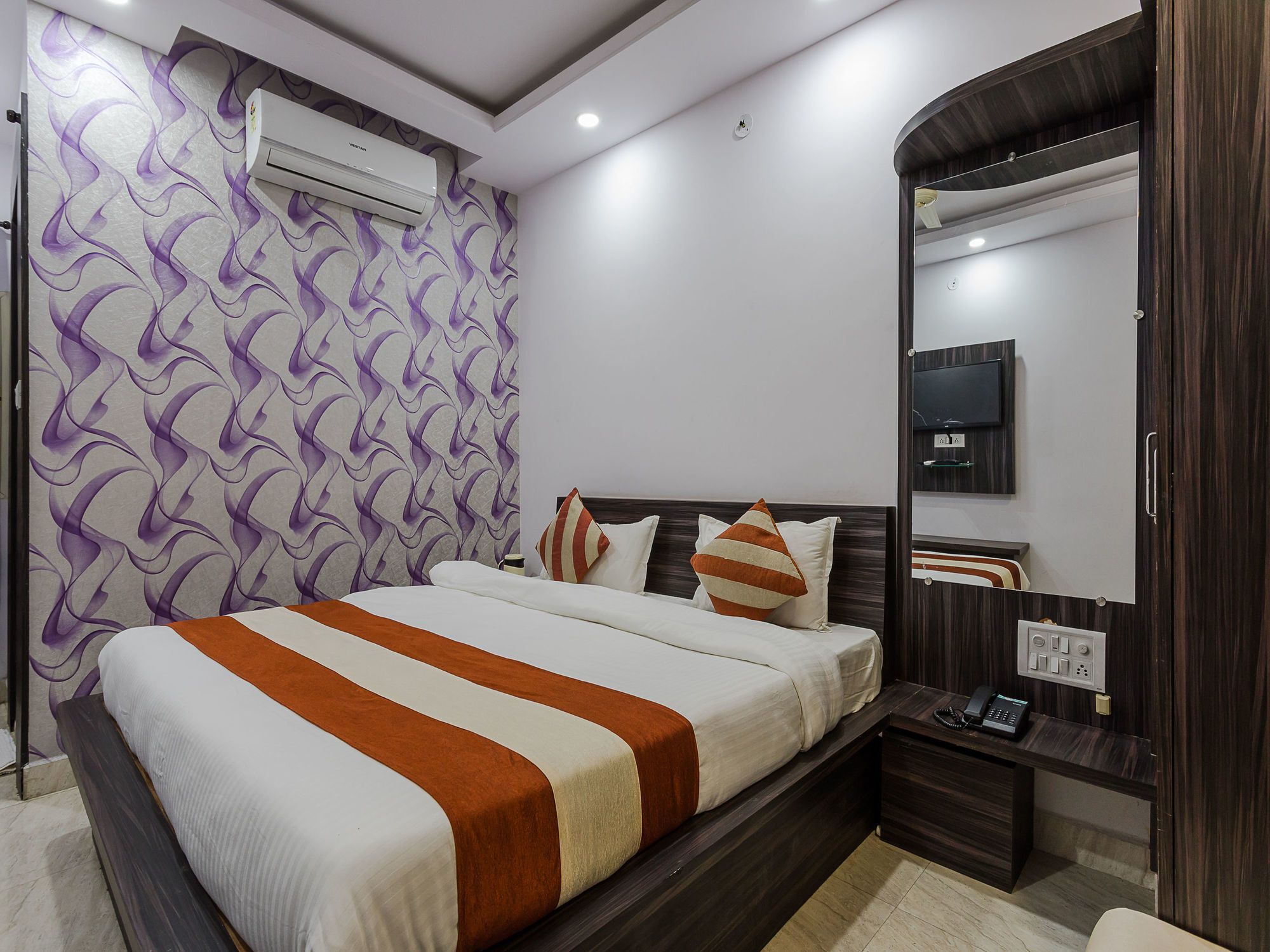 Hotel Treebo Trend Bharat Regency Bhopal Exterior foto